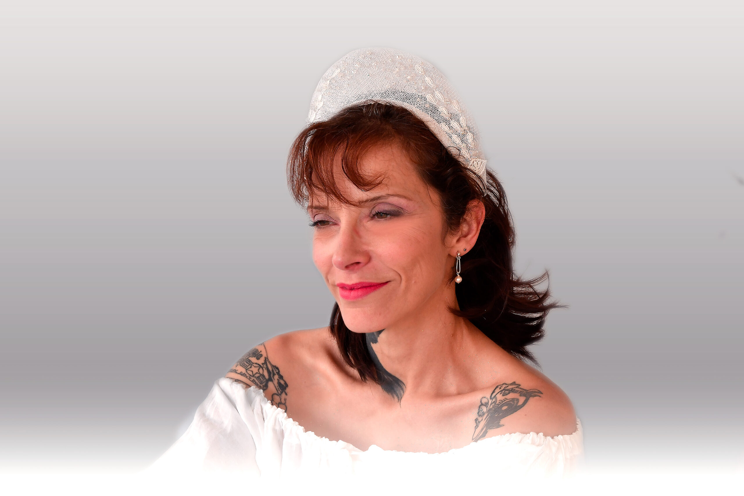 les chapeaux de nina isha coiffe mariage sinamay brode cristal boheme 7385