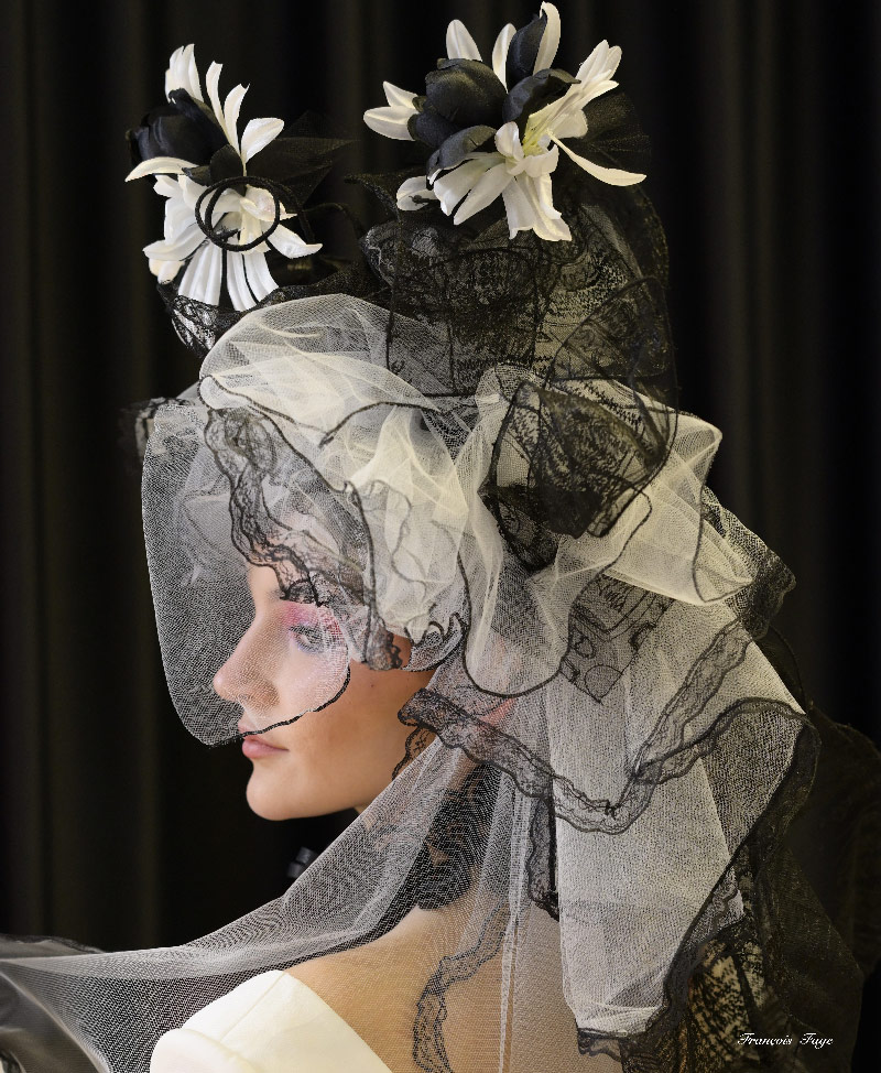 Salon Elegance et métiers d'arts-Les chapeaux de nina-Chapeau mariée noir et blanc